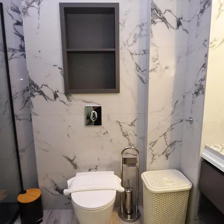 Chic Living 1