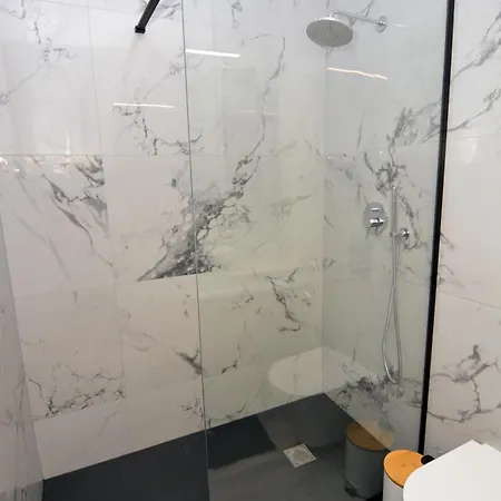 Διαμέρισμα Chic Living 1 *